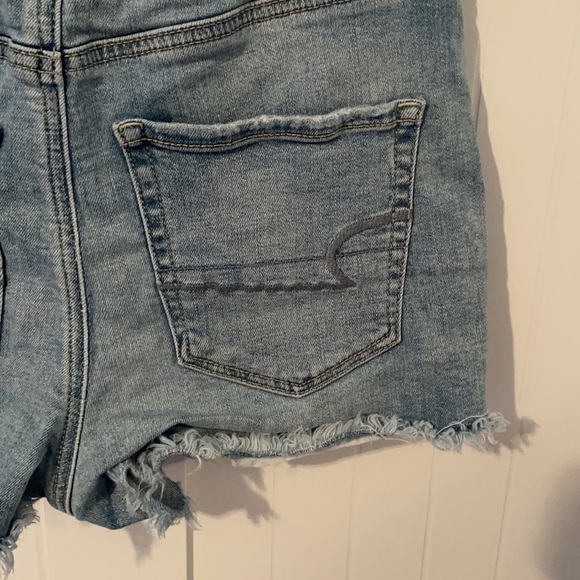 AE 🦅 2 Curvy Hi Rise Shortie Jean Denim Shorts - Picture 7 of 11